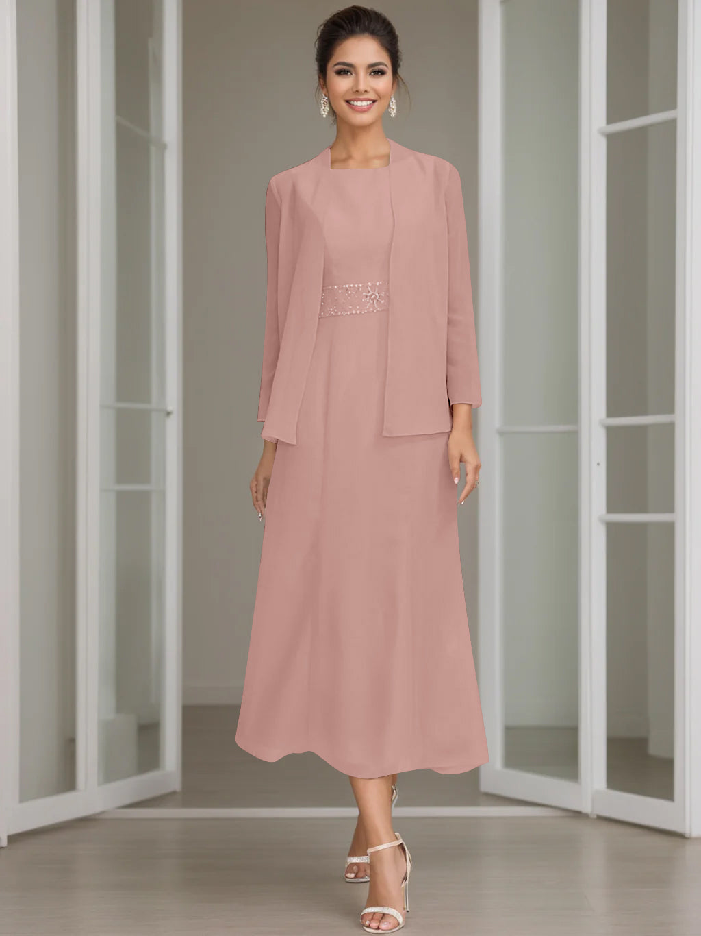 Gaine/Colonne Collier Bijou Tea Length Robes Mère de La Mariée avec veste & Perles