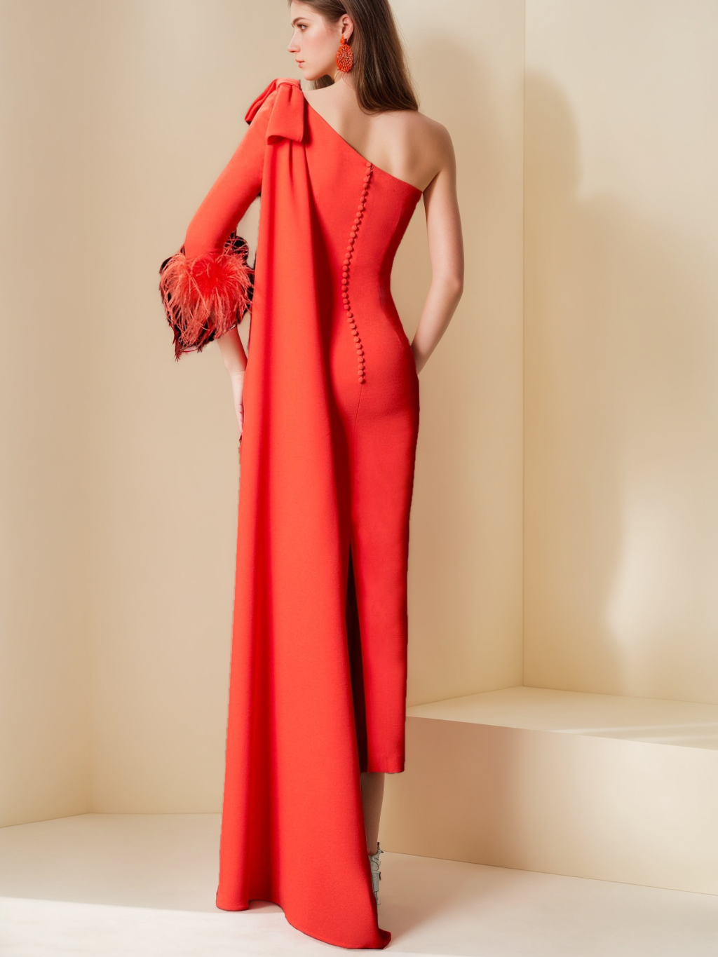 Robe de Mère de la Mariée Unique à Une Épaule et à Une Ligne avec Traîne Watteau et Plumes