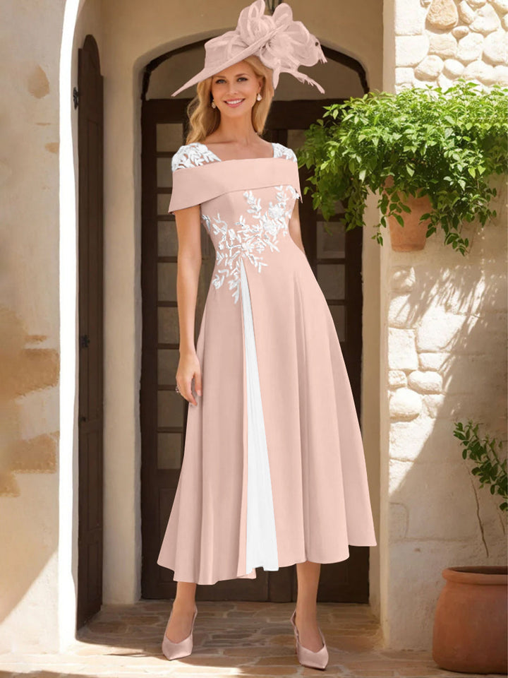 Robe de Mère de La Mariée Ligne A/Princesse, Satin Élastique, Col Carré, Manches Courtes, Volants et Appliqués