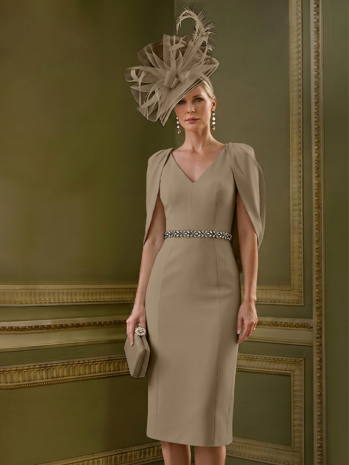 Robes pour mère de la mariée, coupe fourreau/colonne, longueur au genou, décolleté en V, avec cape
