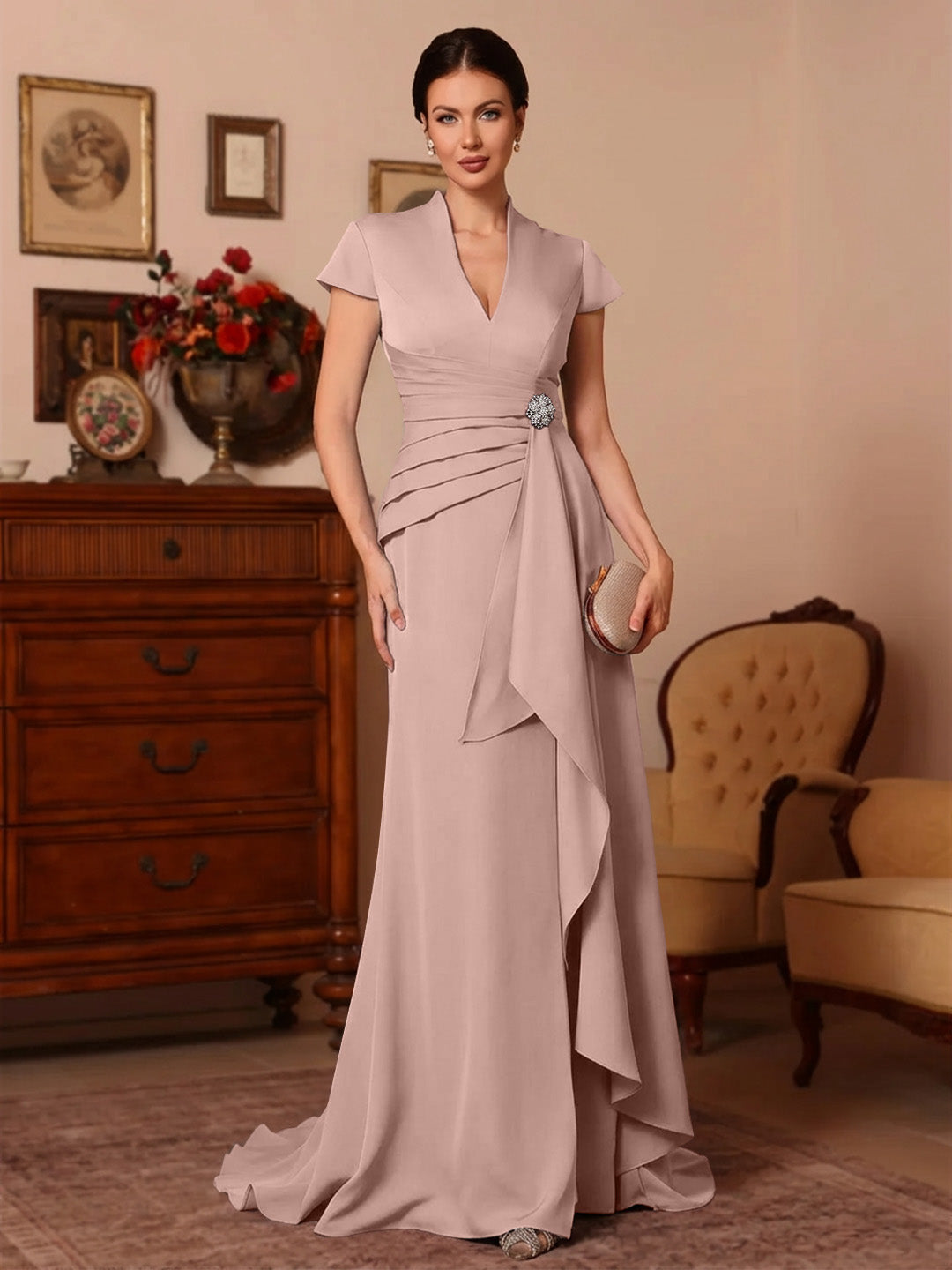 Trompette/Sirène Col en V Satin Extensible Robes Mère de La Mariée Manches Courtes Longueur du Sol Froufrous