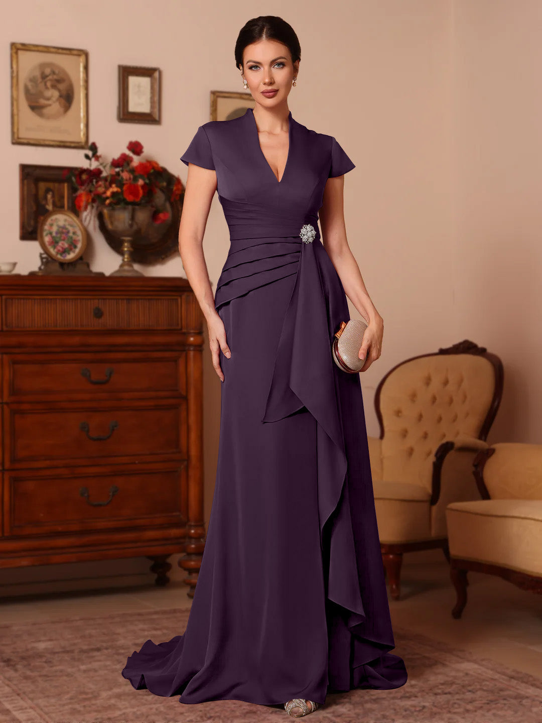 Trompette/Sirène Col en V Satin Extensible Robes Mère de La Mariée Manches Courtes Longueur du Sol Froufrous