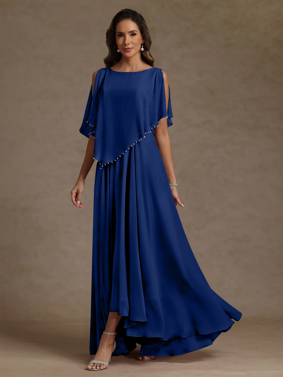 Robe mère de la mariée mousseline ligne A, col rond, sans manches, longueur sol, perles et plissé