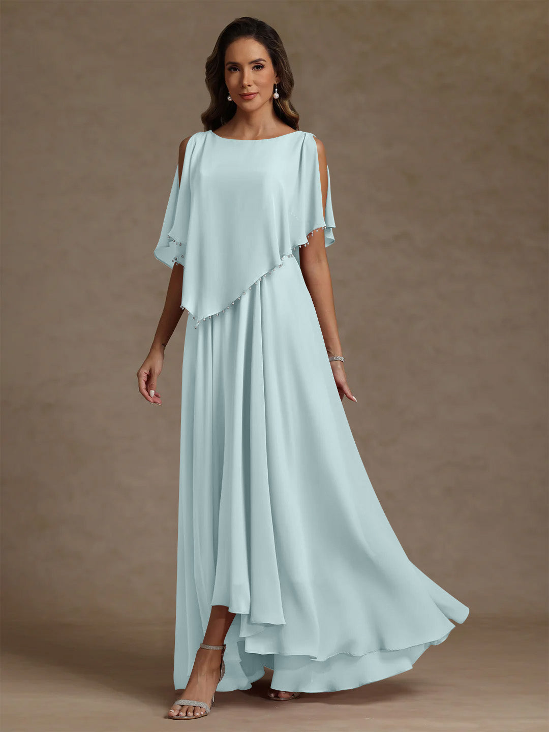 Robe mère de la mariée mousseline ligne A, col rond, sans manches, longueur sol, perles et plissé