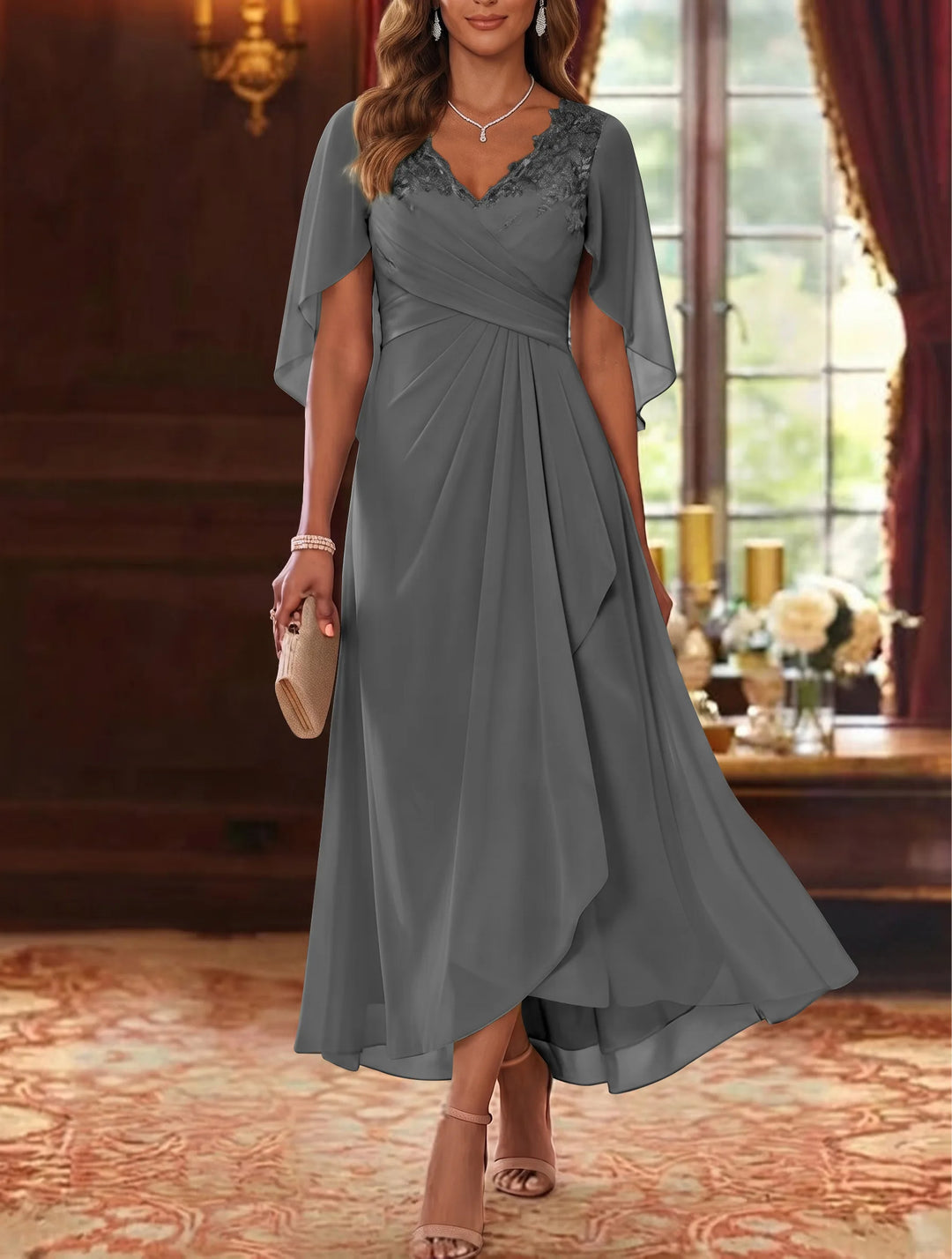 Robe Mère de la Mariée, Ligne A/Princesse, Mousseline, Col en V, Manches Cape, Longueur du Thé, Froncée