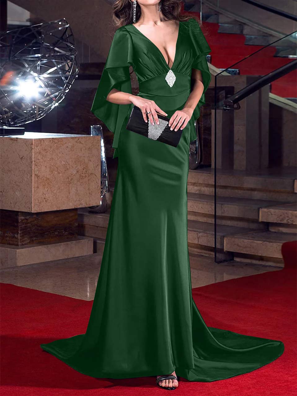 Robe de Soirée Sirène/Trompette à Décolleté Plongeant et Traîne Courte avec Cristaux