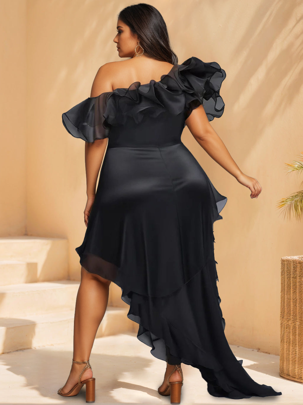 Robe de Cocktail Asymétrique à Volants et Manches Courtes, Col Oblique, Coupe A-Line/Princess