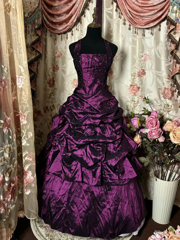 Robe de Bal de Promo Ligne A/Princesse Col Halter en Taffetas Longueur au Sol à Volants Sans Manches Strass