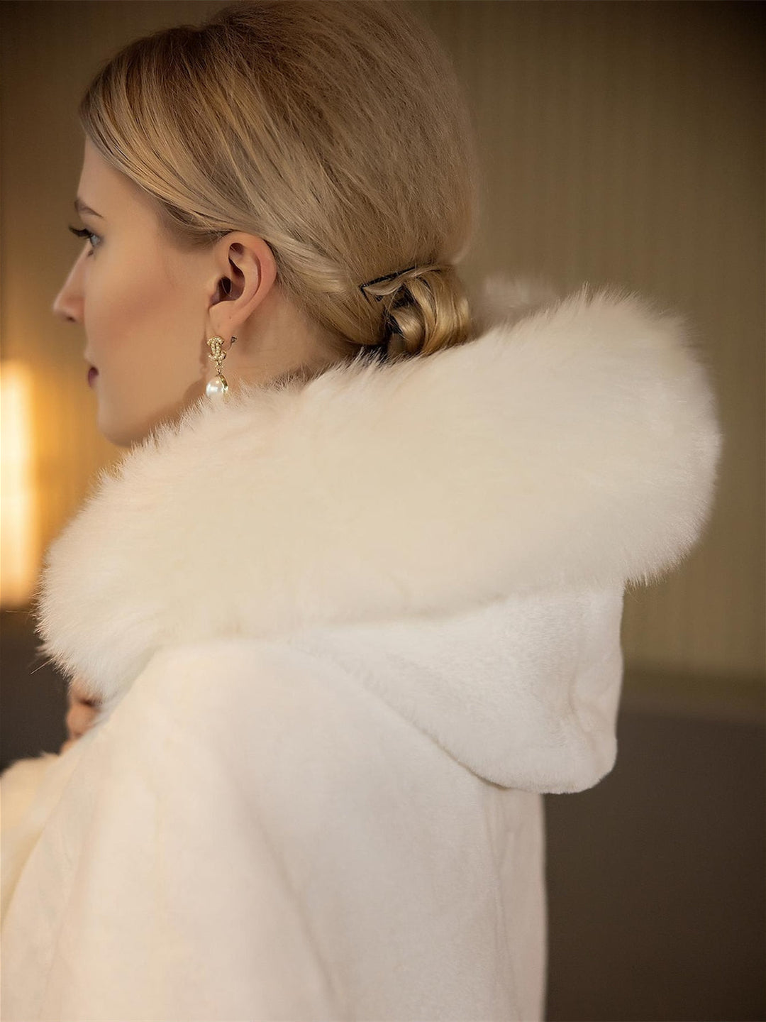 Châles Bridaléˆ¥Æ¦® Wraps Élégant Garder Au Chaud Sans Manches Blanc Fausse Fourrure Automne Mariage avec Couleur Pure
