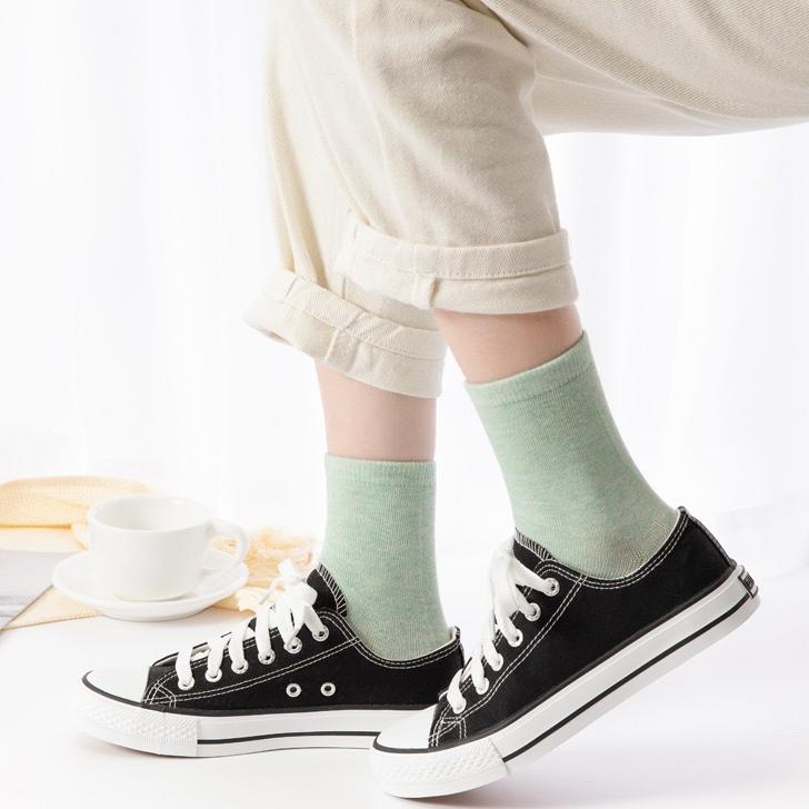 Lot de 10 Paires de Chaussettes de Travail pour Femmes, Couleur Unie, en Polyester, pour le Quotidien, les Vacances, le Sport, Simples, Classiques, Décontractées