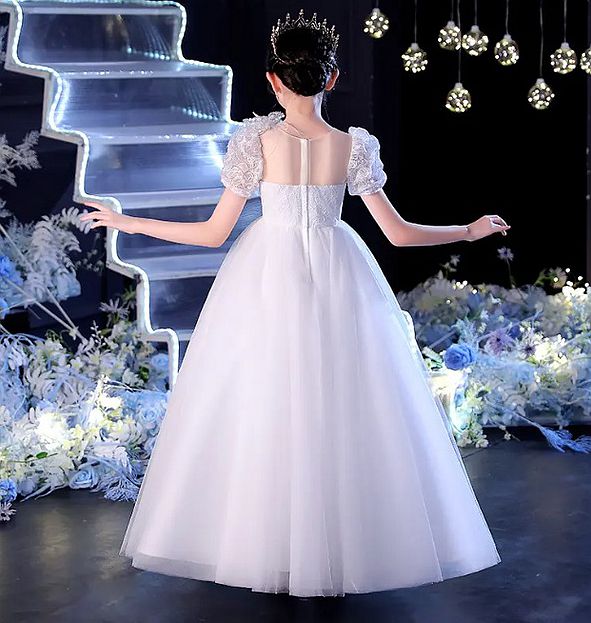 Robe de Demoiselle D'Honneur en Dentelle à Manches Courtes, Coupe A-Line/Princesse, avec Appliques en Cristal