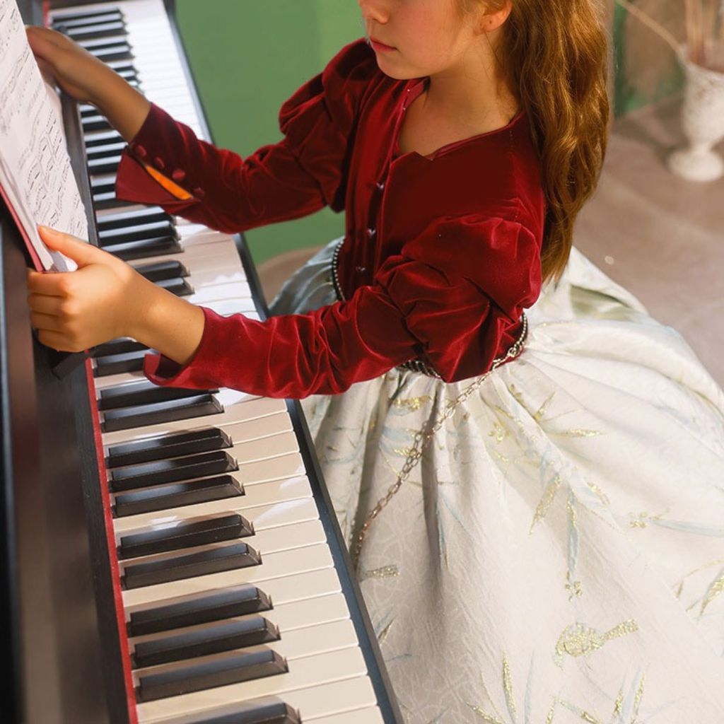 Robe de Soirée à Manches Longues pour Fille avec Broderie en Forme de A et Bouton Recouvert