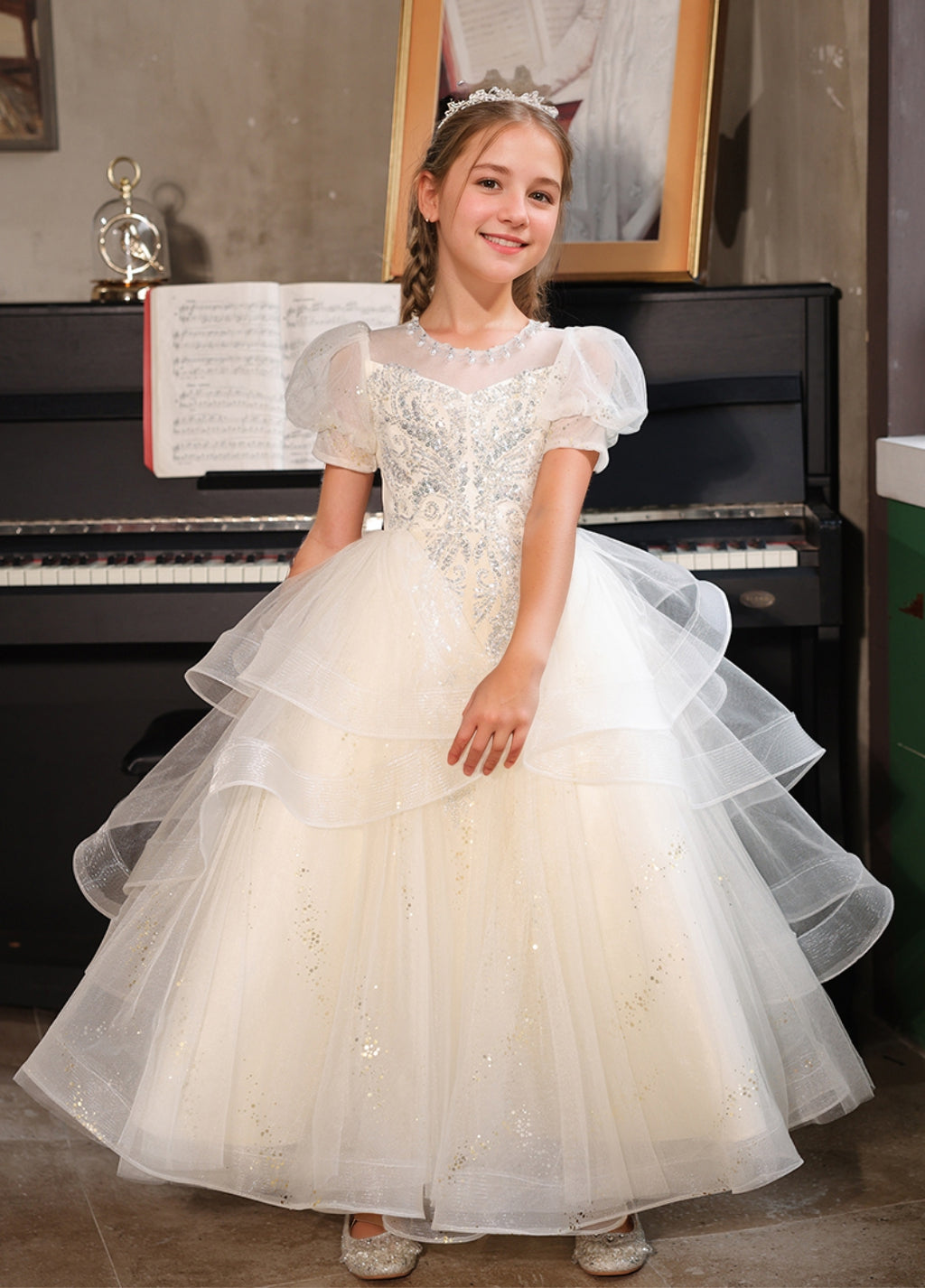 Robe de Soirée Princesse à Manches Courtes pour Fille avec Appliques en Strass