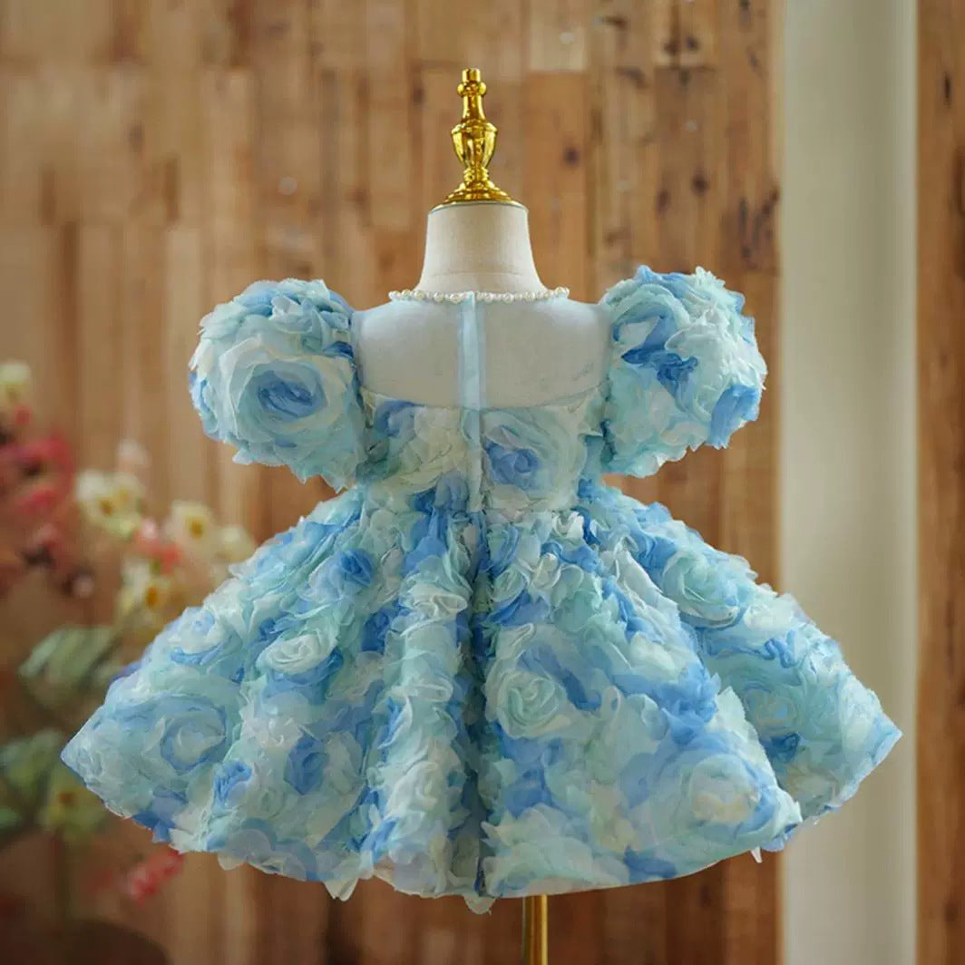 Robe Bébé Fille à Col Rond, Manches Courtes, Longueur Genou, avec Perles et Fleurs Froncées