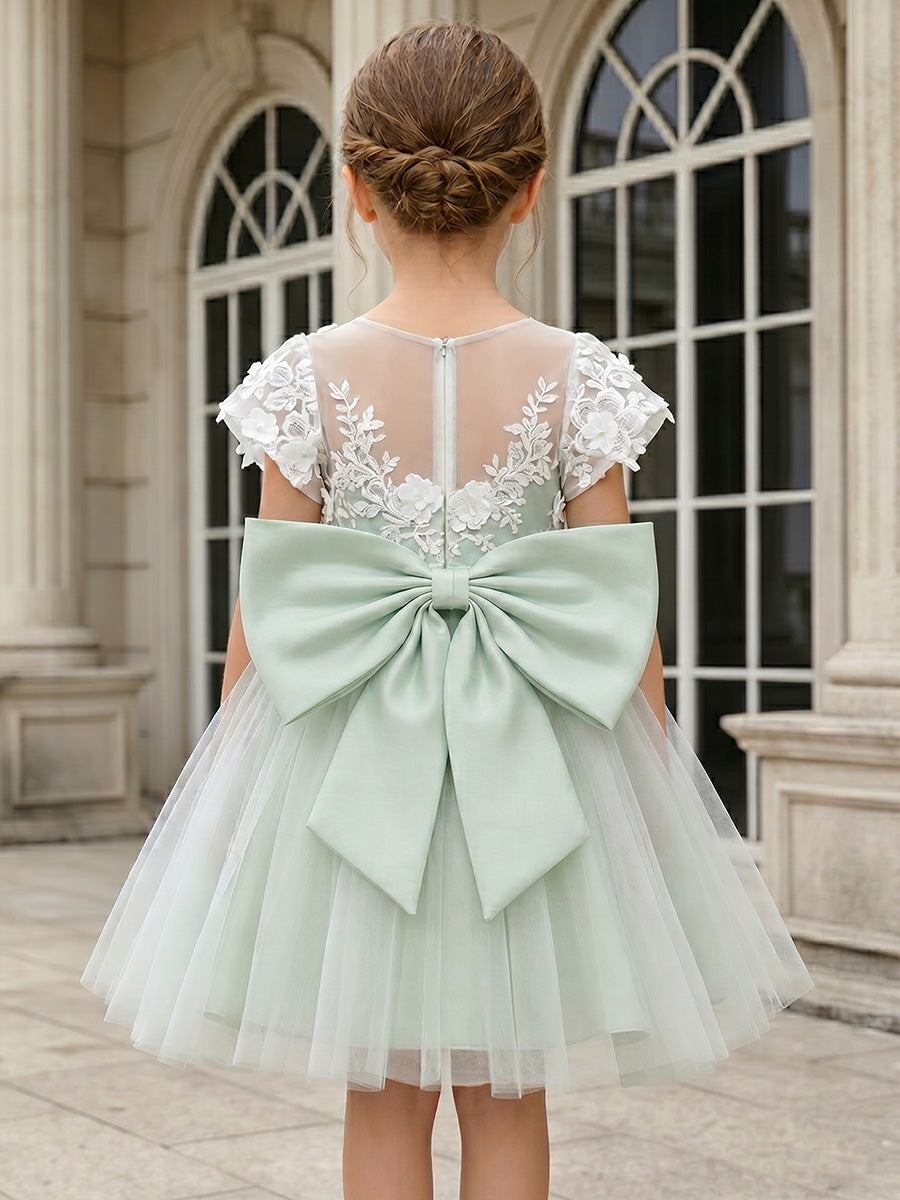 Robe de Bal en Tulle à Col en V Manches Courtes Au Genou avec Fleurs 3D et Nœud Papillon