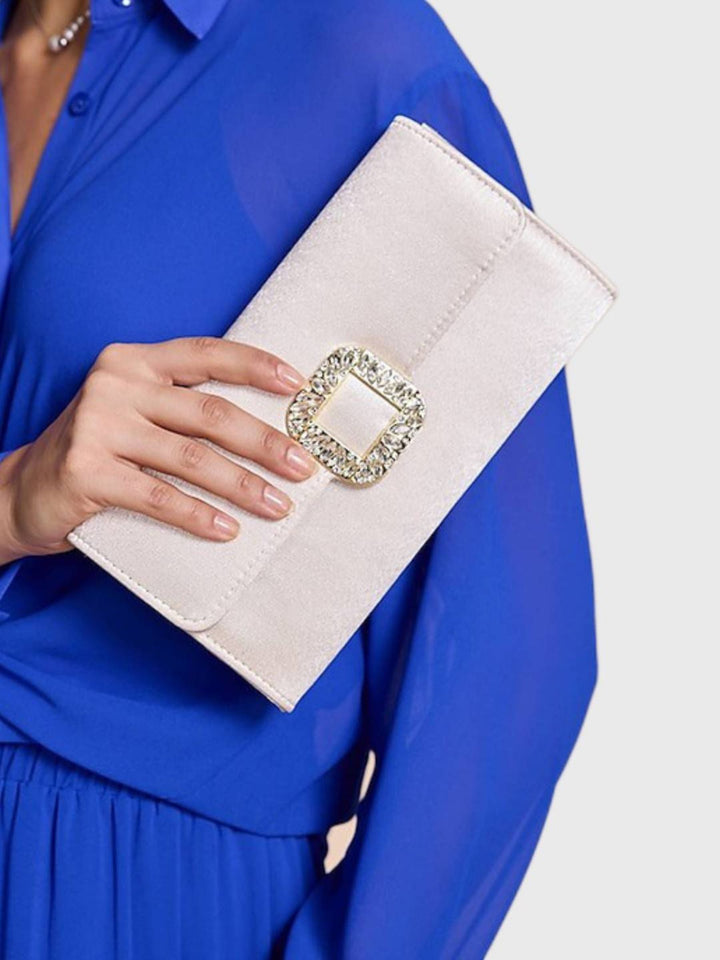 Pochette Élégante en Satin Noir avec Boucle en Strass