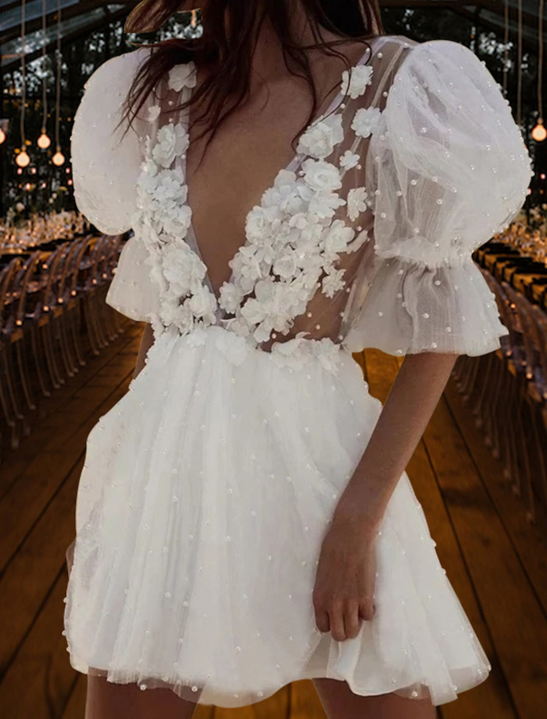 Robe de Mariée Mini en Dentelle à Col en V et Coupe Princesse