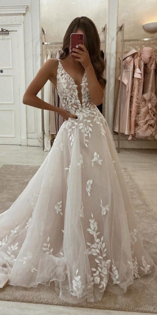 Robe de Mariée en Dentelle Coupe A-Line/Princesse, Col en V, Longueur Au Sol