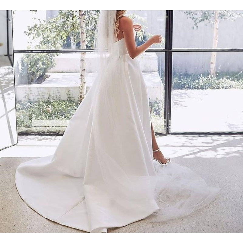 Robe de Mariée Coupe A-Line/Princesse, Décolleté en Cœur, Traîne Courte et Devant Fendu