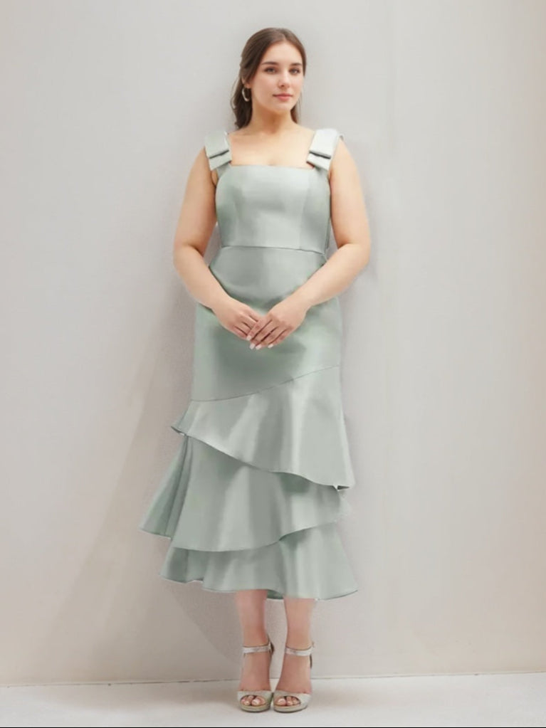 Ligne A/Princesse Carré Encolure Longueur de Thé Robes d'Invité de Mariage avec Froufrous & Noeud Papillon Les Bretelles