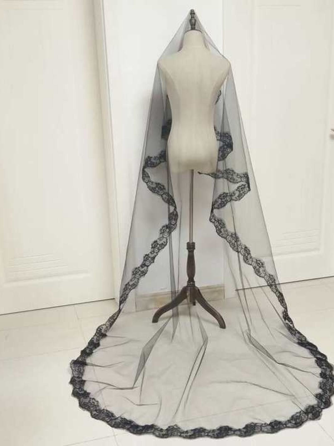 Coiffe en Voile de Dentelle Noire Gothique Punk pour Halloween