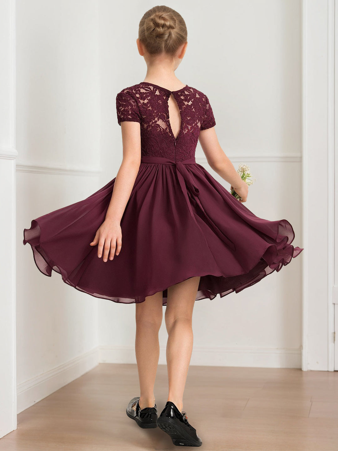 Robe demoiselle d'honneur junior ligne A, col rond, manches courtes, longueur genou, plissé, nœud ceinture