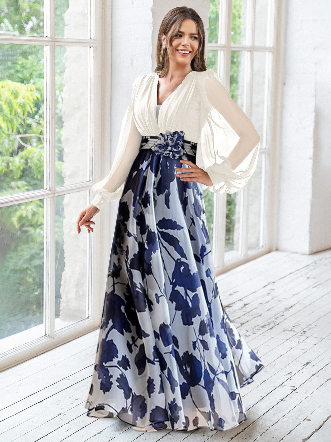 Robe de Mère de la Mariée Grande Taille à Fleurs, Coupe A-Line/Princesse, Col en V, Manches Longues, Longueur Au Sol