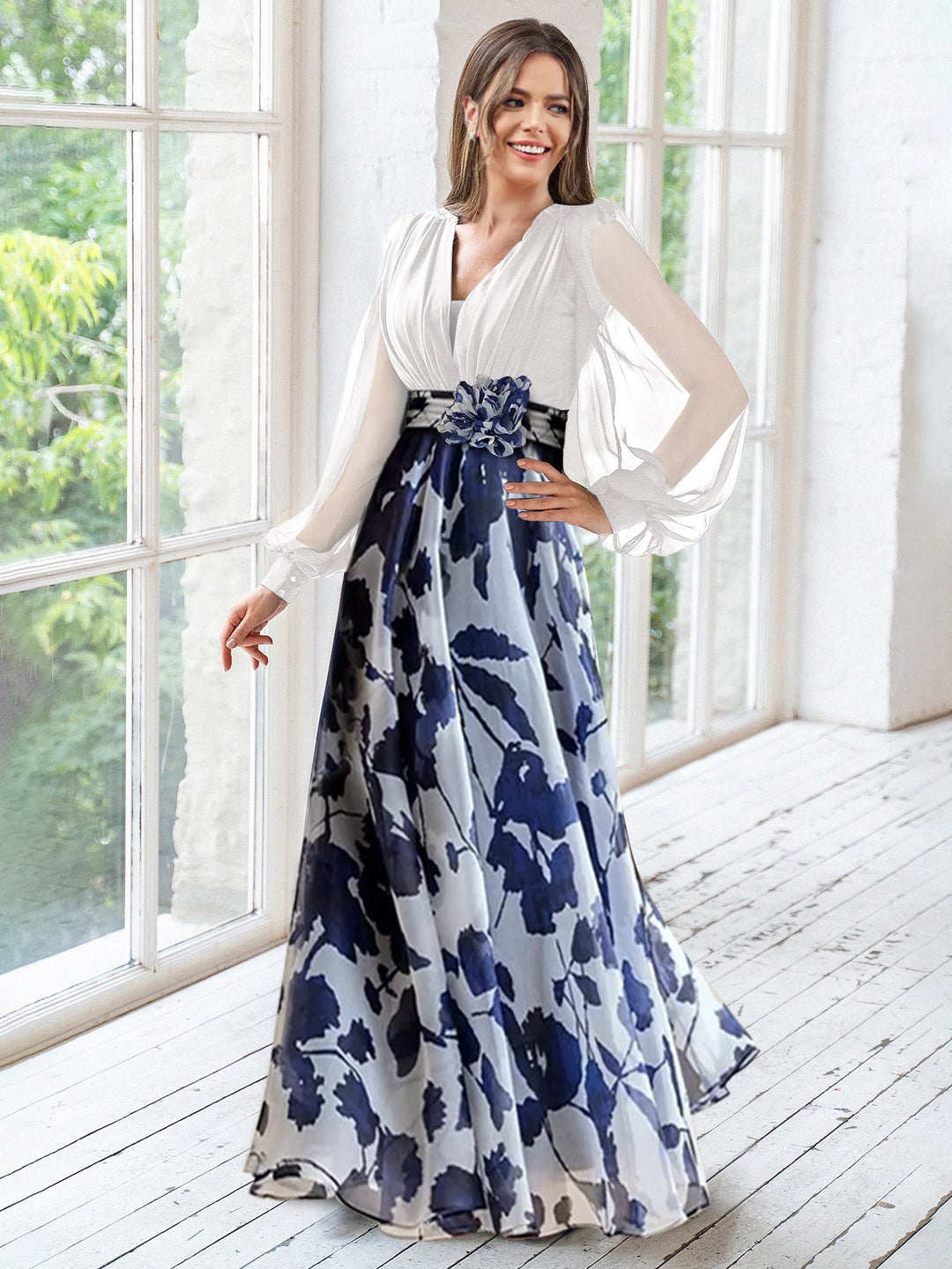 Robe de Mère de la Mariée Grande Taille à Fleurs, Coupe A-Line/Princesse, Col en V, Manches Longues, Longueur Au Sol