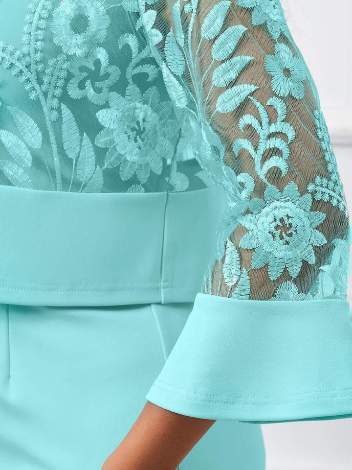 Robe de Mère de la Mariée Fourreau/Colonne à Col en V et Longueur Thé avec Appliques et Veste