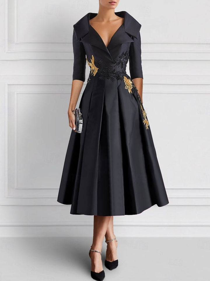 Robe de Mère de la Mariée Élégante Coupe A-Line/Princess à Col en V et Longueur Thé avec Appliques