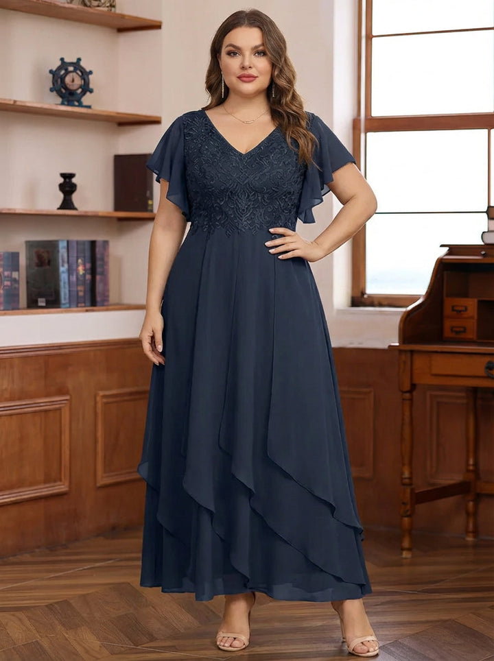 Robe mère de la mariée taille plus ligne A, mousseline col V, dentelle, manches courtes, longueur cheville, volants