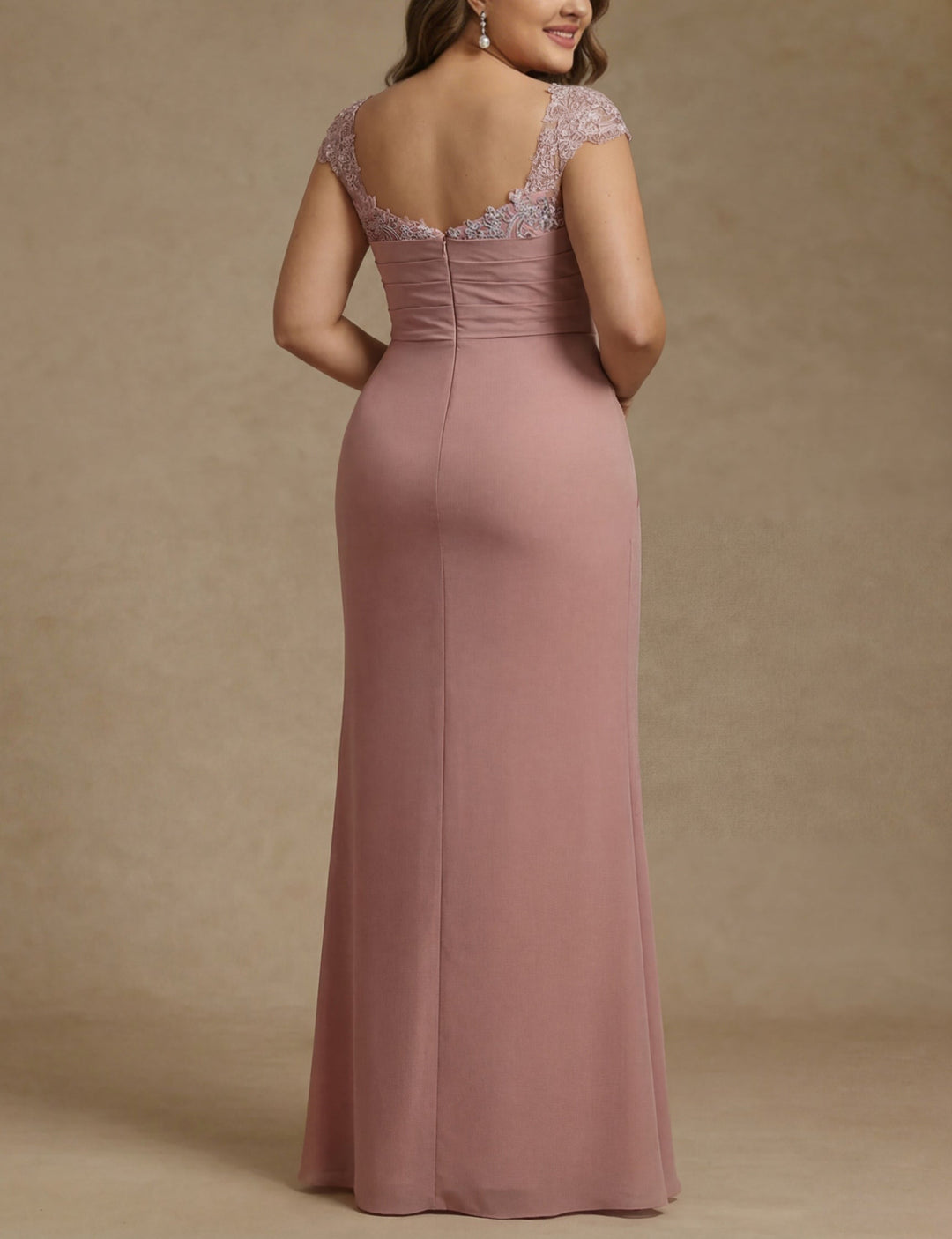 Robe mère de la mariée taille plus fourreau, mousseline col carré, sans manches, longueur sol, volants, drapé, dentelle