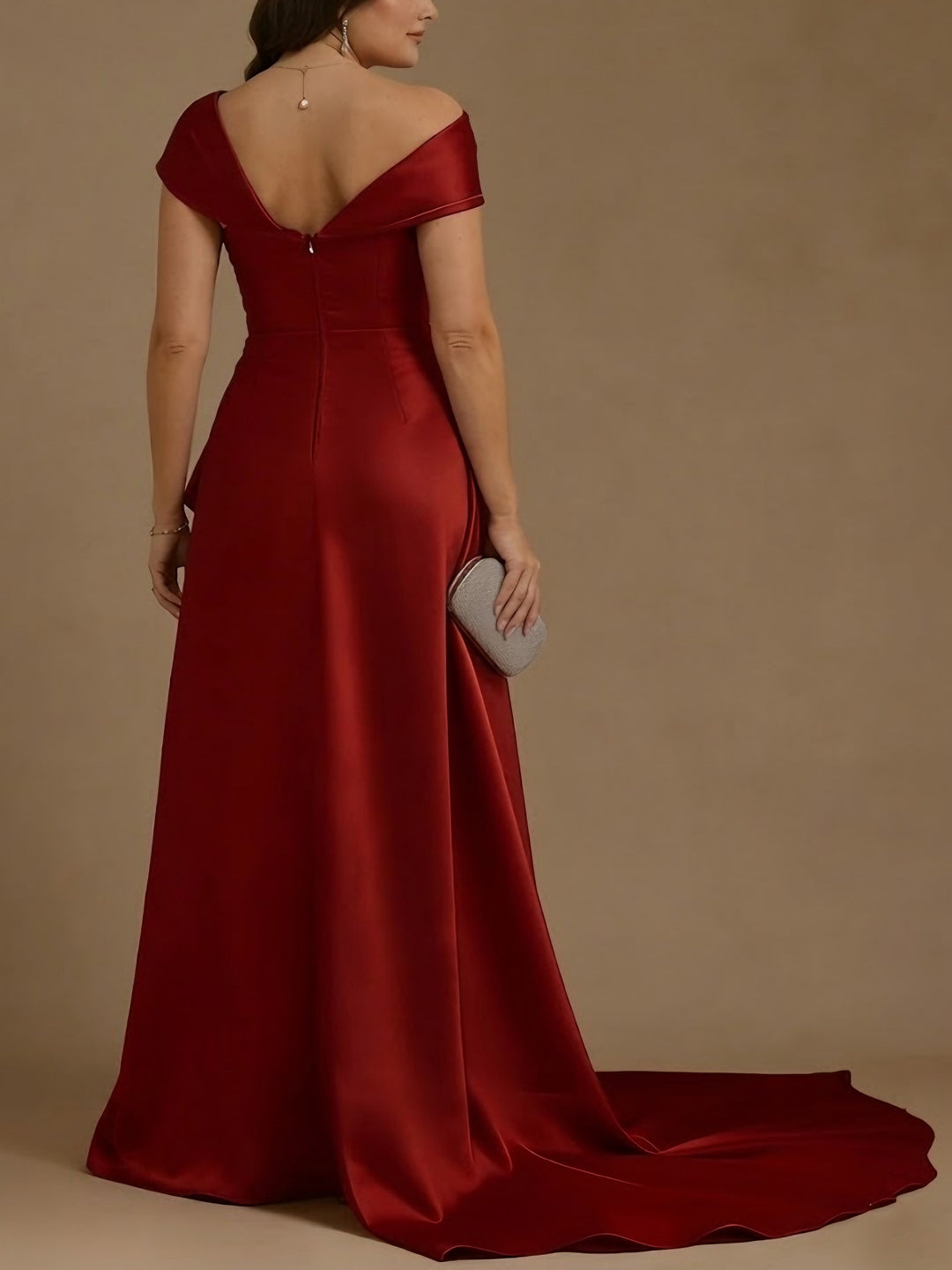 Robe gaine/colonne, hors de l'épaule, satin, taille plus, pour mère de la mariée, avec fente latérale, paillettes, sans manches, longueur de sol, ruchée