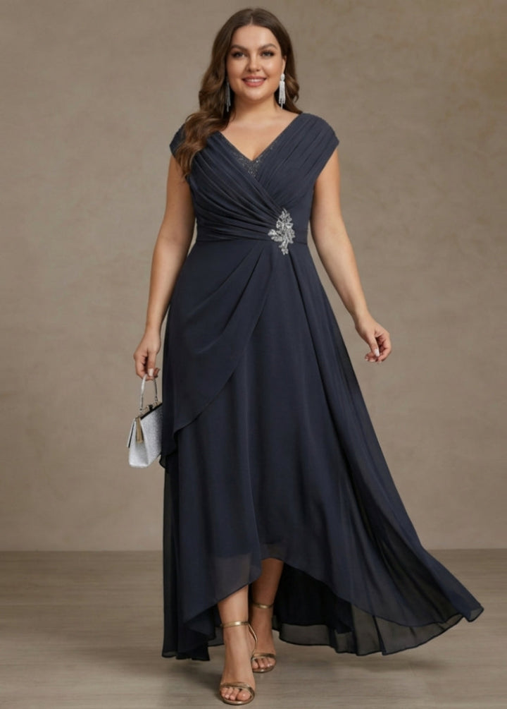 Robe mère de la mariée taille plus ligne A, mousseline col V, asymétrique, longueur sol, sequins, drapé