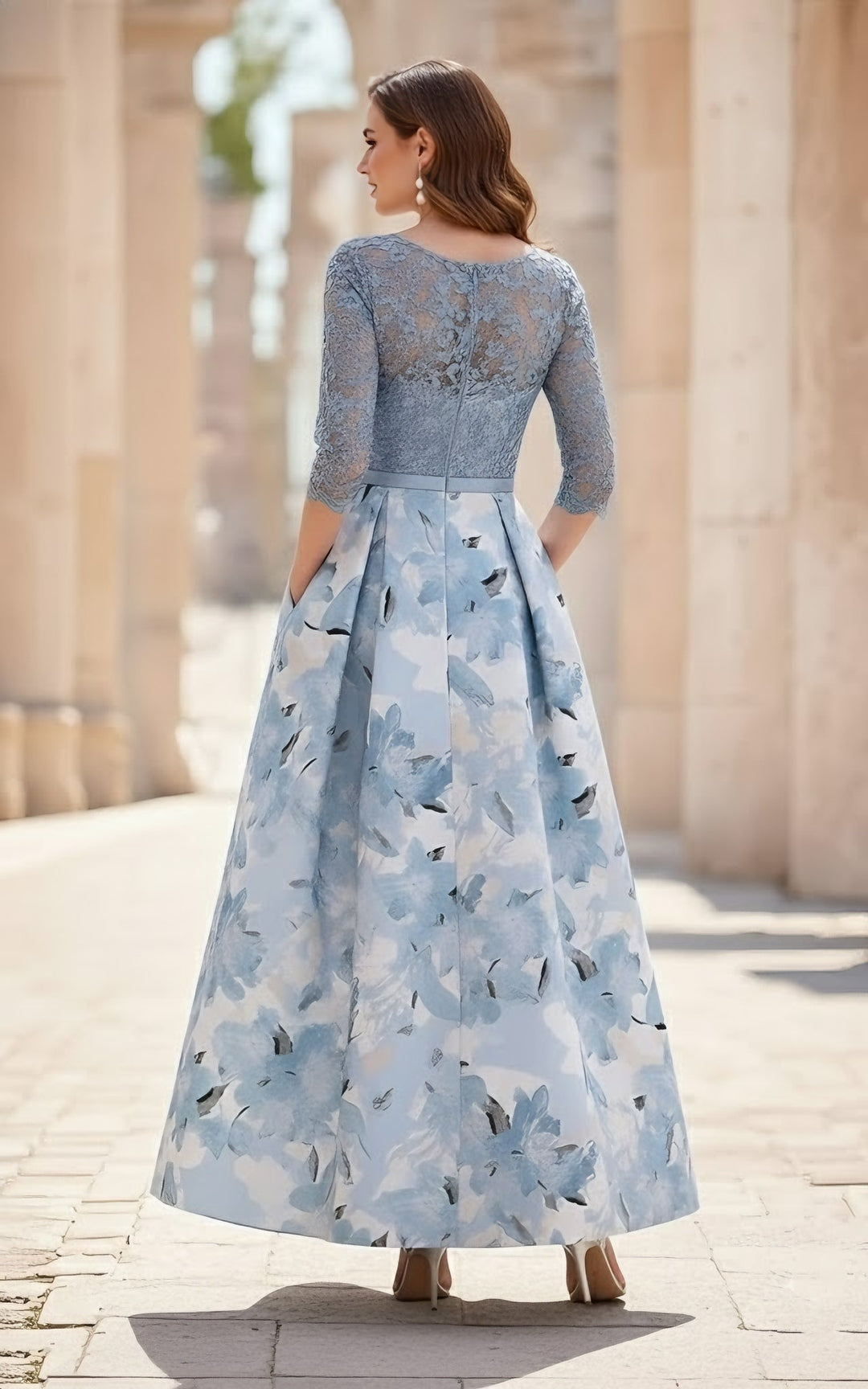 Robe mère de la mariée satin ligne A, col rond, manches mi-longues, longueur cheville, dentelle et imprimé floral