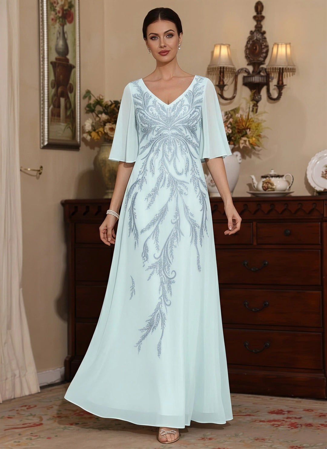Robe mère de la mariée mousseline ligne A, col V, manches courtes, longueur cheville, sequins