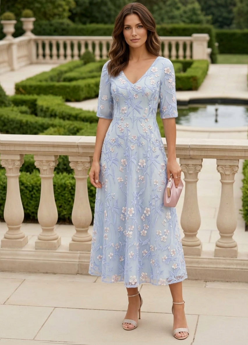 Robe Mère de la Mariée, Forme A/Princesse, Col V, Broderie Florale, Demi-Manches, Longueur du Thé