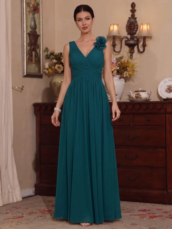 Robe Mère de la Mariée en Mousseline à Col V Ligne A/Princesse Longueur au Sol Sans Manches Froncée avec Fleurs 3D
