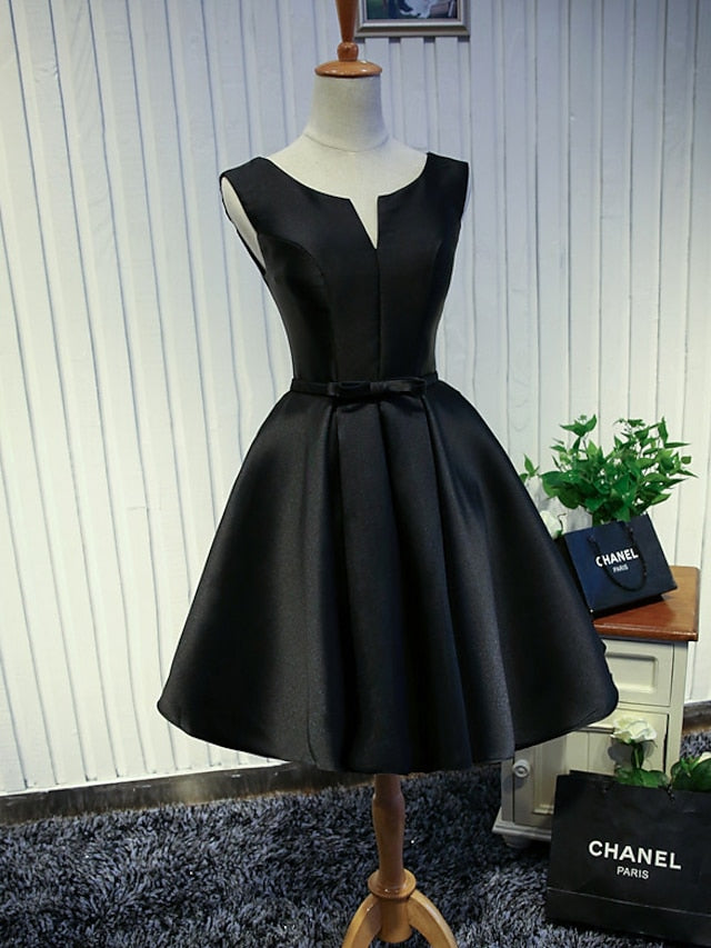Robe de Cocktail en Satin Sans Manches à Col en V et Coupe Princesse avec Volants