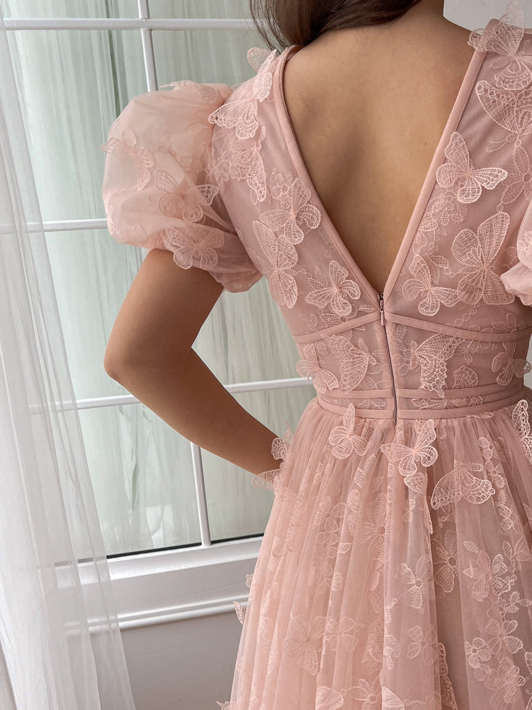 Robe de Bal de Fin D'Année Formelle à Manches Courtes et Col en V, Coupe A-Line/Princess, Longueur Au Sol, avec Fleurs