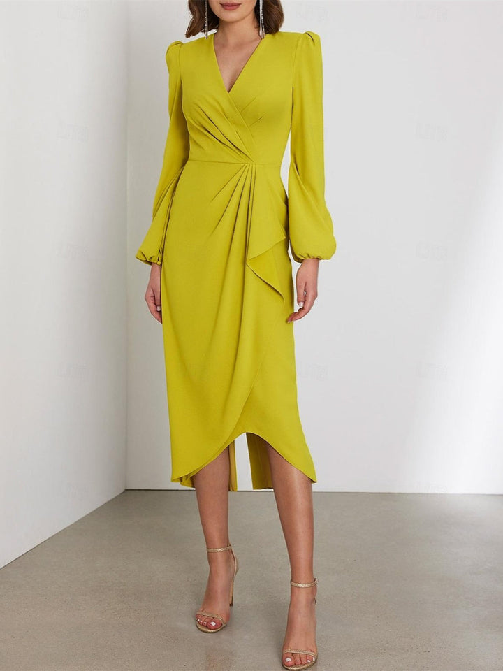 Robe de Mariée Asymétrique à Col en V et à Plis, Coupe Fourreau/Colonne