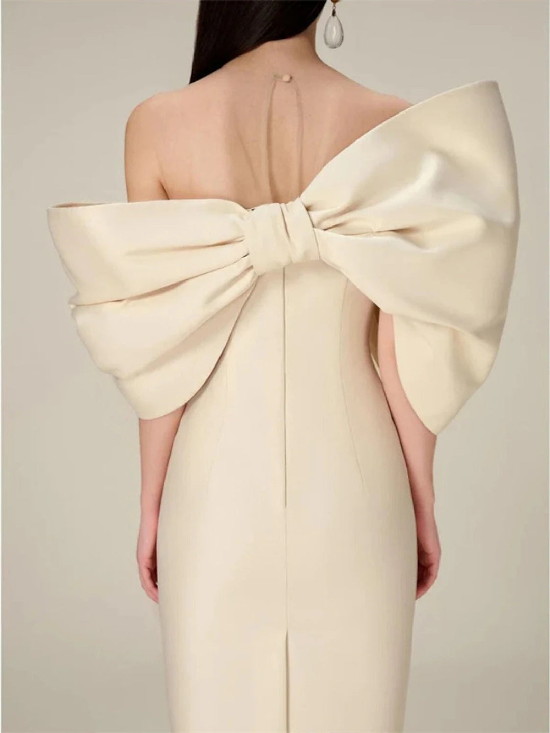 Robe de Soirée Fourreau/Colonne à Manches Mi-Longues et Épaules Dénudées avec Nœud(S)