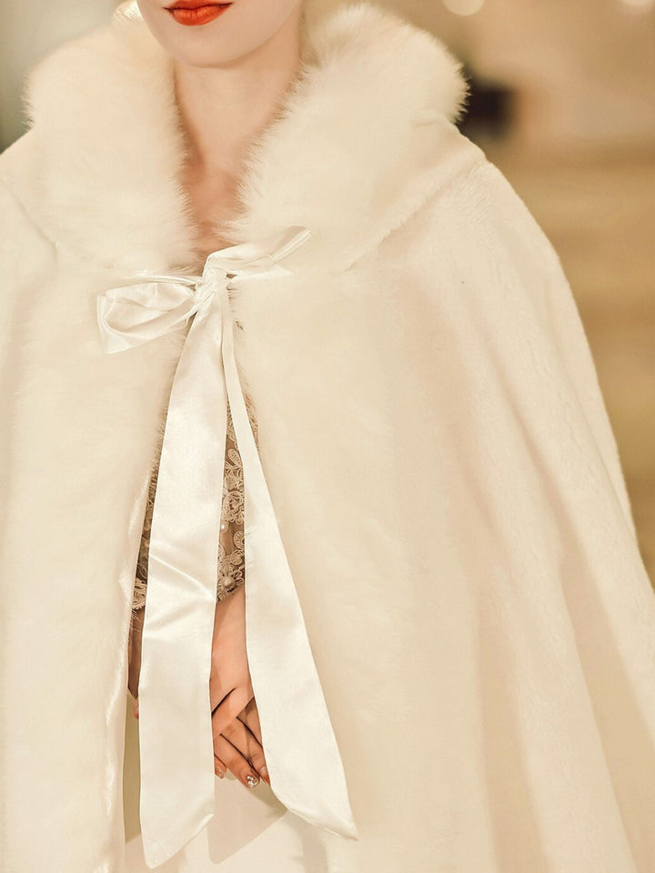 Cape Portefeuille Longue en Fausse Fourrure Blanche Rétro Élégante pour Femmes avec Cravate
