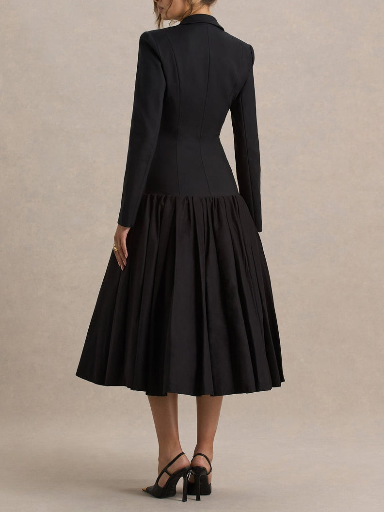 Robe Noire Mi-Longue Cintrée À Décolleté Plongeant Avec Bordure Plissée