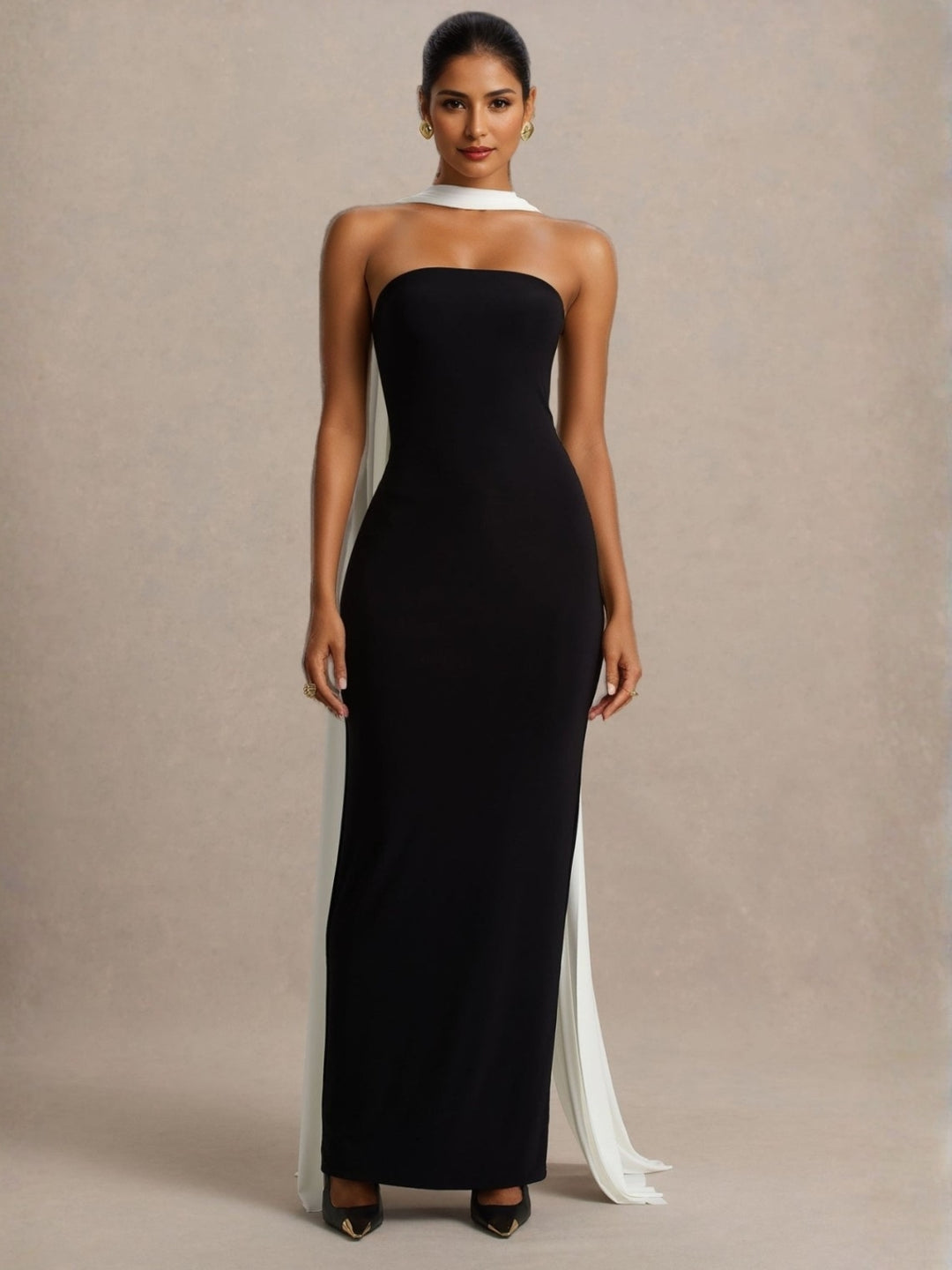 Robe Longue Droite À Décolleté Bandeau Avec Cape