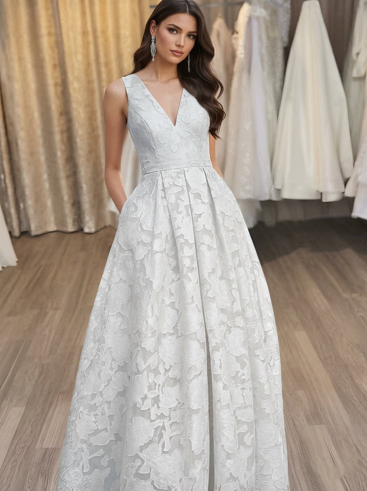 Robe soirée ligne A col V, dentelle florale, sans manches, longueur sol