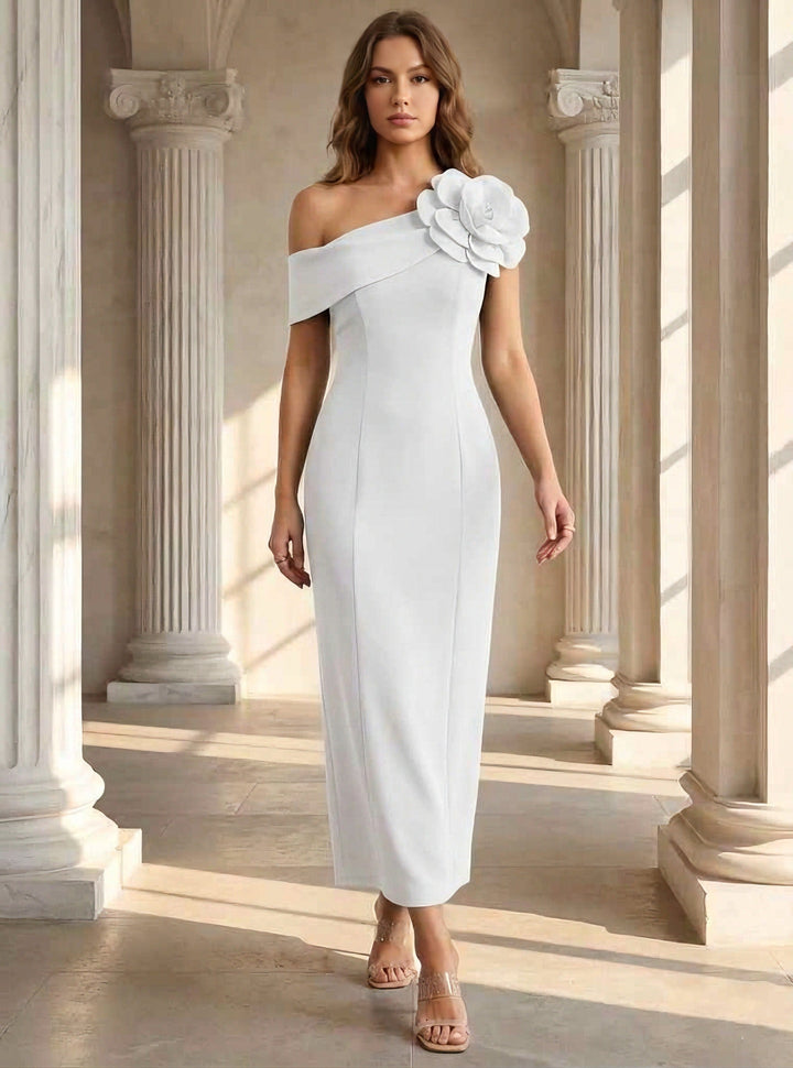 Robe cocktail fourreau une épaule, satin stretch, sans manches, longueur midi, fleurs 3D