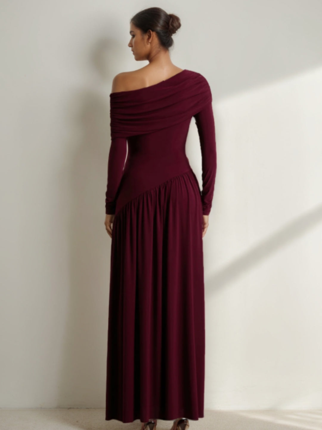 Gaine/Colonne Robe de Soirée Asymétrique Manches Longues avec Plis