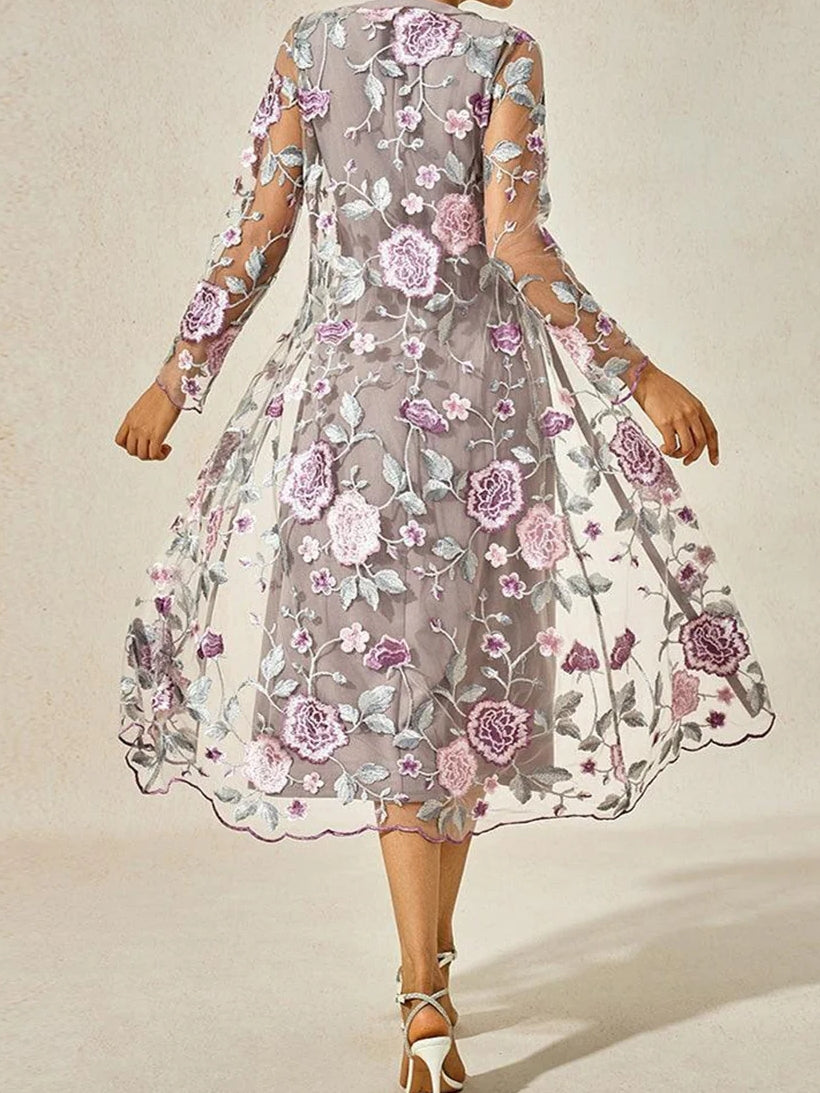 Ensemble 2 pièces mère de la mariée ligne A satin col rond, longueur midi, manches longues, floral, appliques et veste en dentelle