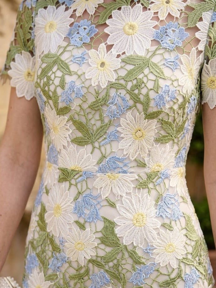 Robe Mère de la Mariée, Forme A/Princesse, Col Rond, Dentelle, Manches Courtes, Florale, Longueur du Thé